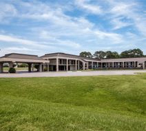 Days Inn Norfolk Exterior