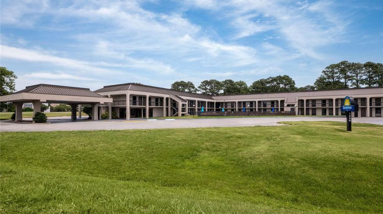 Days Inn Norfolk Exterior