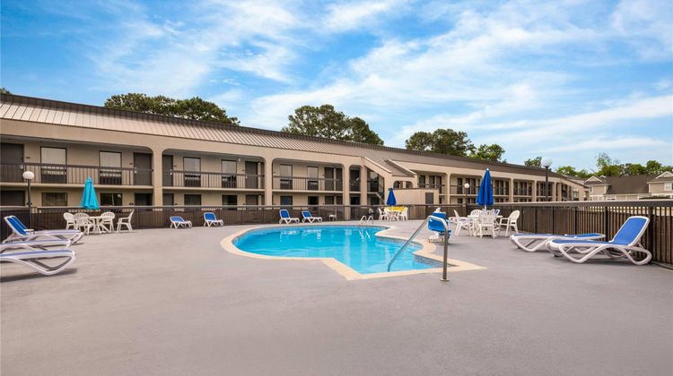 Days Inn Norfolk Pool