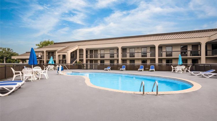 Days Inn Norfolk Pool