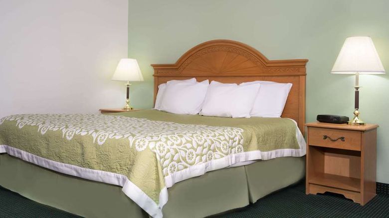 <b>Days Inn St Cloud Suite</b>. Images powered by <a href="https://iceportal.shijigroup.com/" title="IcePortal" target="_blank">IcePortal</a>.