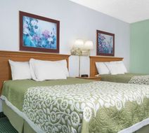Days Inn St Cloud Room