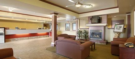 Super 8 Fort Saskatchewan Lobby