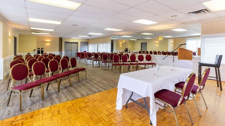 <b>Ramada Coquitlam Meeting</b>. Images powered by <a href="https://iceportal.shijigroup.com/" title="IcePortal" target="_blank">IcePortal</a>.