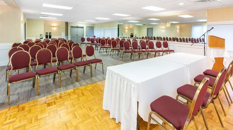 <b>Ramada Coquitlam Meeting</b>. Images powered by <a href="https://iceportal.shijigroup.com/" title="IcePortal" target="_blank">IcePortal</a>.