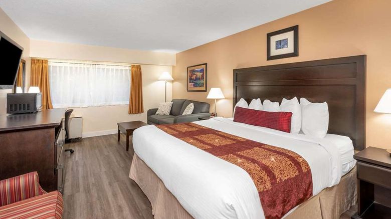 <b>Ramada Coquitlam Room</b>. Images powered by <a href="https://iceportal.shijigroup.com/" title="IcePortal" target="_blank">IcePortal</a>.