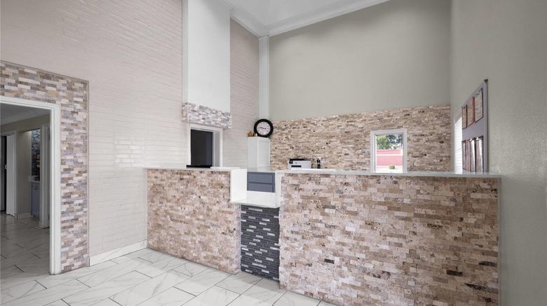 <b>Super 8 Covington Lobby</b>. Images powered by <a href="https://iceportal.shijigroup.com/" title="IcePortal" target="_blank">IcePortal</a>.
