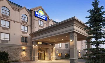 Days Inn & Suites Collingwood