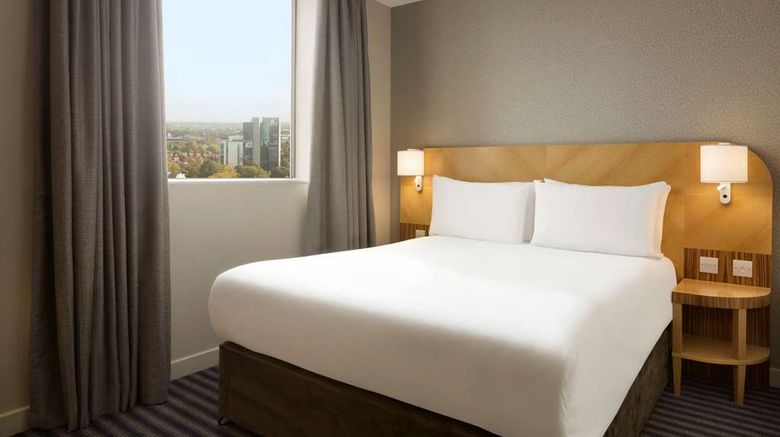 <b>Ramada Hotel & Suites Coventry Suite</b>. Images powered by <a href="https://iceportal.shijigroup.com/" title="IcePortal" target="_blank">IcePortal</a>.