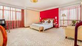 Days Hotel and Suites Jiaozuo Room