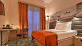 Ramada Airport Hotel Prague Room