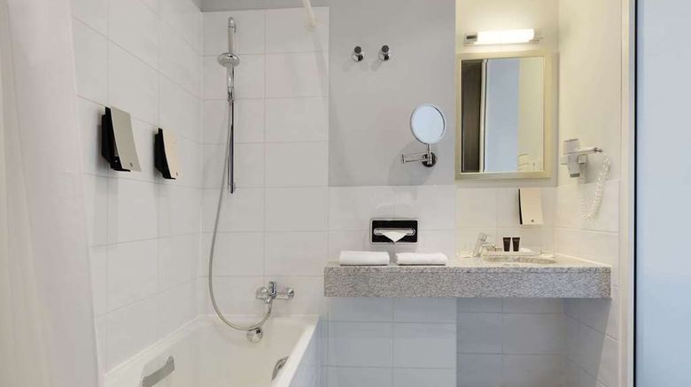 <b>Ramada Frankfurt City Centre Room</b>. Images powered by <a href="https://iceportal.shijigroup.com/" title="IcePortal" target="_blank">IcePortal</a>.
