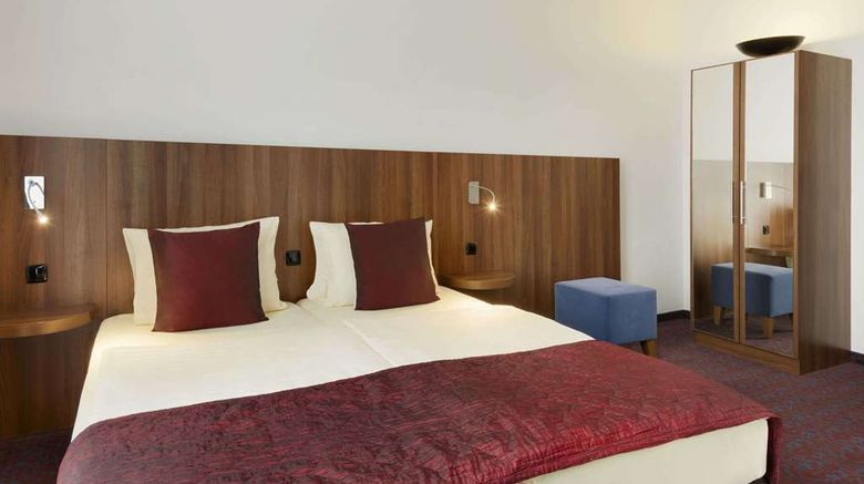 <b>Ramada Frankfurt City Centre Room</b>. Images powered by <a href="https://iceportal.shijigroup.com/" title="IcePortal" target="_blank">IcePortal</a>.