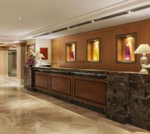Ramada Plaza Palm Grove Lobby