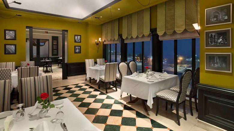 <b>Hawthorn Suites by Wyndham Al Khobar Restaurant</b>. Images powered by <a href="https://iceportal.shijigroup.com/" title="IcePortal" target="_blank">IcePortal</a>.