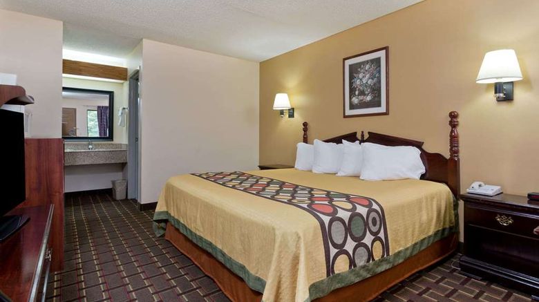 <b>Super 8 Franklin/Hwy 31 Room</b>. Images powered by <a href="https://iceportal.shijigroup.com/" title="IcePortal" target="_blank">IcePortal</a>.
