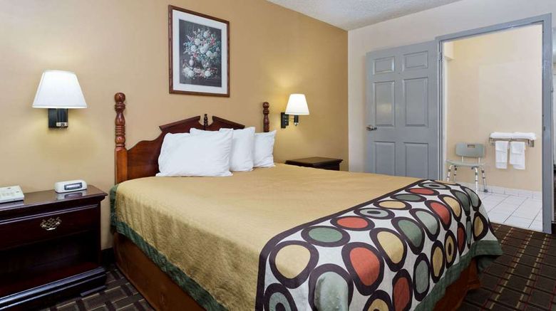 <b>Super 8 Franklin/Hwy 31 Room</b>. Images powered by <a href="https://iceportal.shijigroup.com/" title="IcePortal" target="_blank">IcePortal</a>.