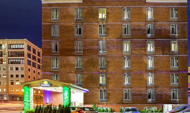 Days Inn Long Island City Exterior