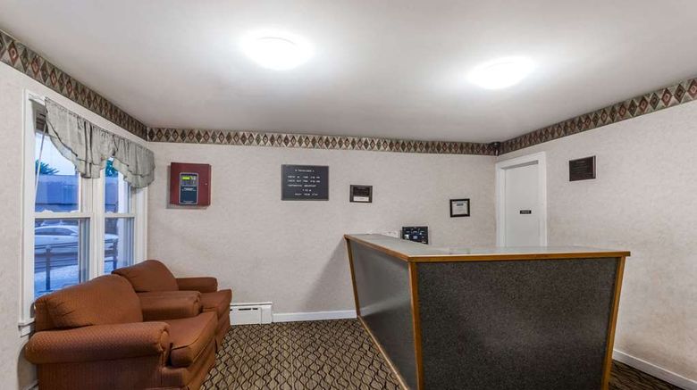 <b>Travelodge Great Barrington Lobby</b>. Images powered by <a href="https://iceportal.shijigroup.com/" title="IcePortal" target="_blank">IcePortal</a>.