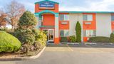 Howard Johnson Inn Salem Exterior