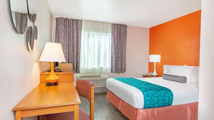 Howard Johnson Inn Salem Room