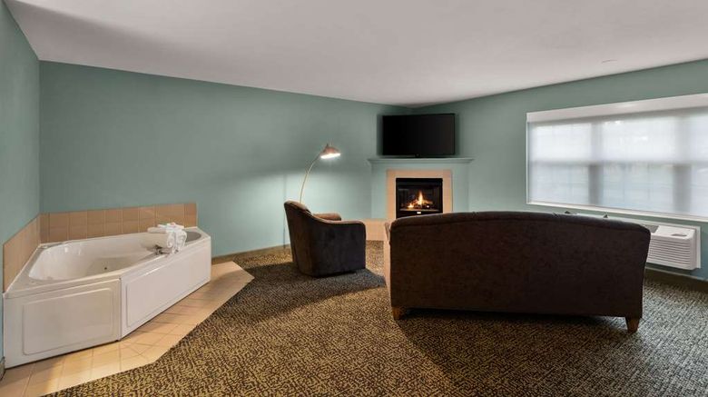 <b>Wyndham Garden Galena Hotel & Day Spa Room</b>. Images powered by <a href="https://iceportal.shijigroup.com/" title="IcePortal" target="_blank">IcePortal</a>.