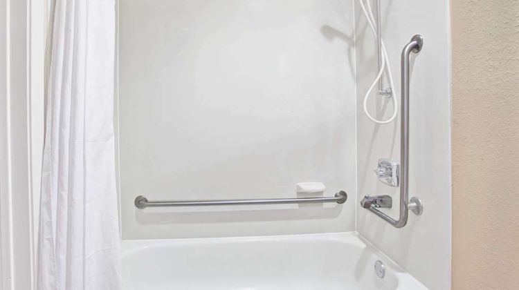 Days Inn Marietta-Atlanta-Delk Road Room