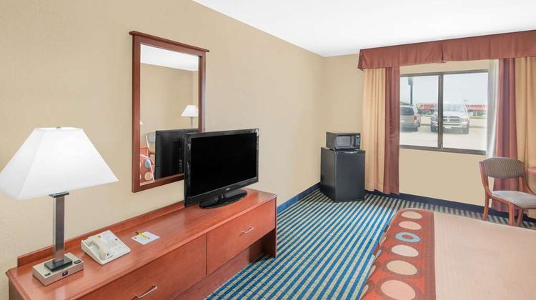 Super 8 Marshalltown Room