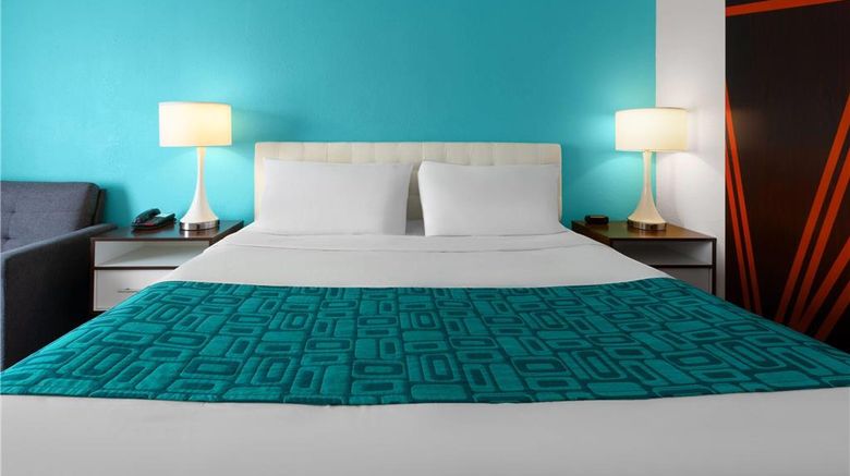 <b>Howard Johnson Detroit Metro Airport Room</b>. Images powered by <a href="https://iceportal.shijigroup.com/" title="IcePortal" target="_blank">IcePortal</a>.