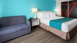 Howard Johnson Detroit Metro Airport Room