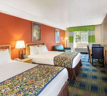 Days Inn Fremont Room