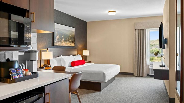 <b>Ramada Drumheller Hotels & Suites Suite</b>. Images powered by <a href="https://iceportal.shijigroup.com/" title="IcePortal" target="_blank">IcePortal</a>.