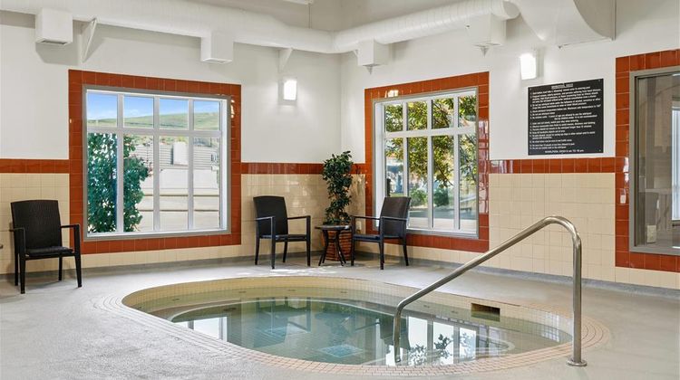 Ramada Drumheller Hotels & Suites Pool