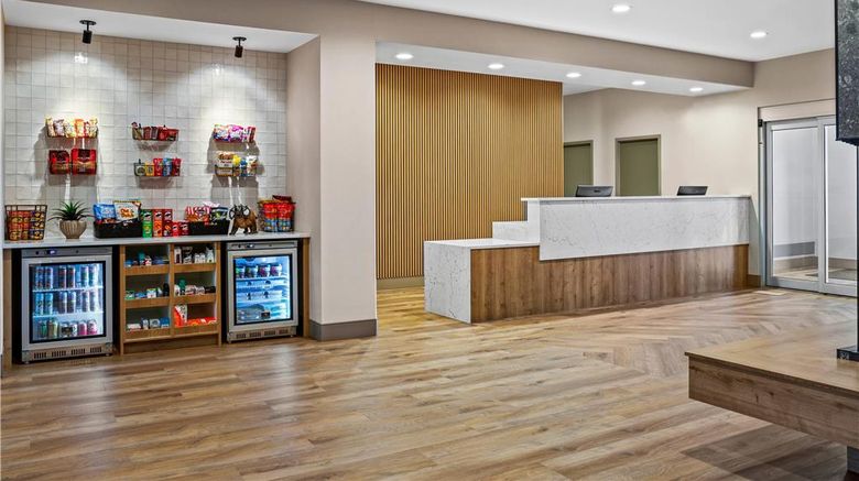 <b>Ramada Drumheller Hotels & Suites Lobby</b>. Images powered by <a href="https://iceportal.shijigroup.com/" title="IcePortal" target="_blank">IcePortal</a>.