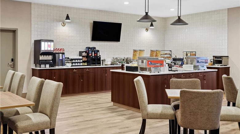 <b>Ramada Drumheller Hotels & Suites Restaurant</b>. Images powered by <a href="https://iceportal.shijigroup.com/" title="IcePortal" target="_blank">IcePortal</a>.