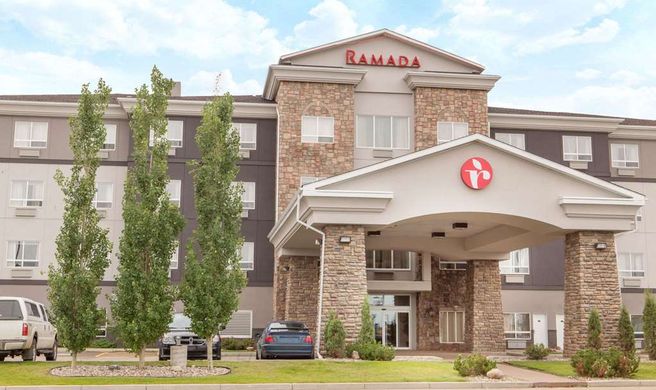 Ramada Camrose Exterior