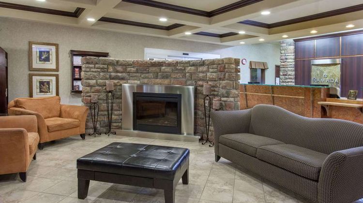 Ramada Camrose Lobby