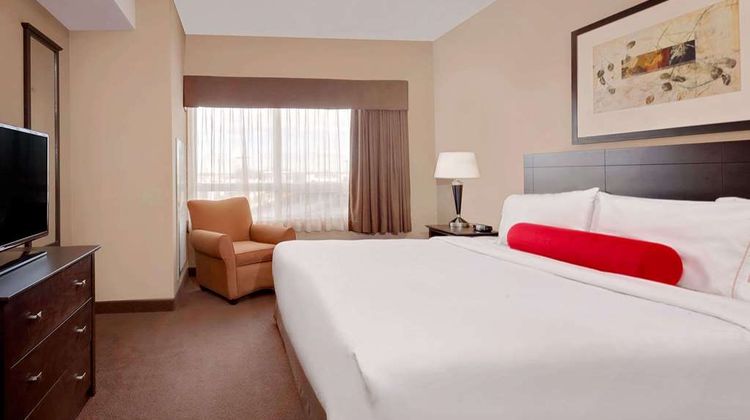 Ramada Stettler Suite