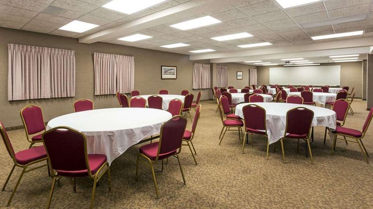 Ramada Bettendorf Meeting