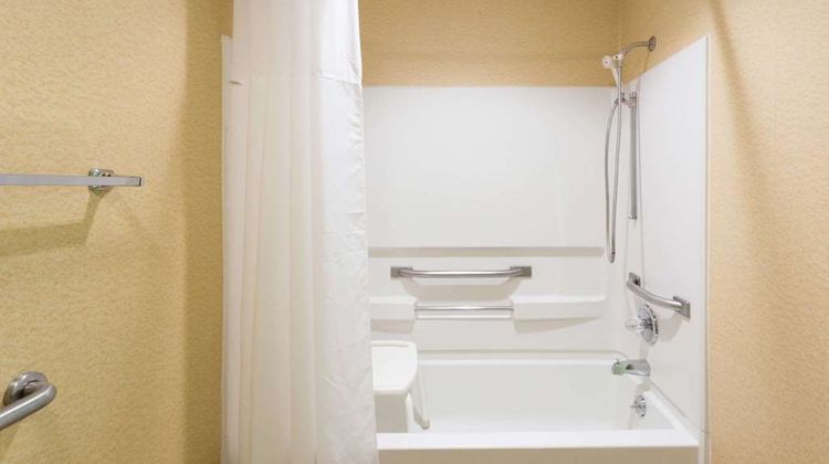 Ramada Bettendorf Room
