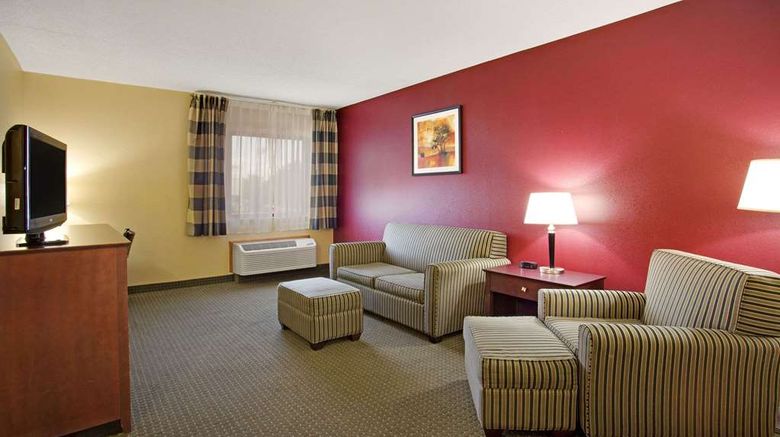 <b>Ramada Bettendorf Suite</b>. Images powered by <a href="https://iceportal.shijigroup.com/" title="IcePortal" target="_blank">IcePortal</a>.
