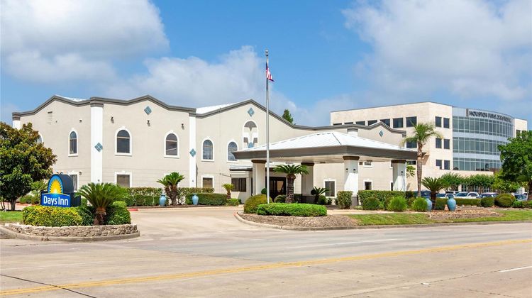 Days Inn/Suites Webster NASA Exterior