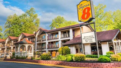 Super 8 Downtown Gatlinburg Conv Ctr