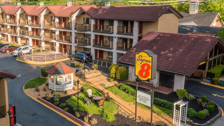 <b>Super 8 Downtown Gatlinburg Conv Ctr Exterior</b>. Images powered by <a href="https://iceportal.shijigroup.com/" title="IcePortal" target="_blank">IcePortal</a>.