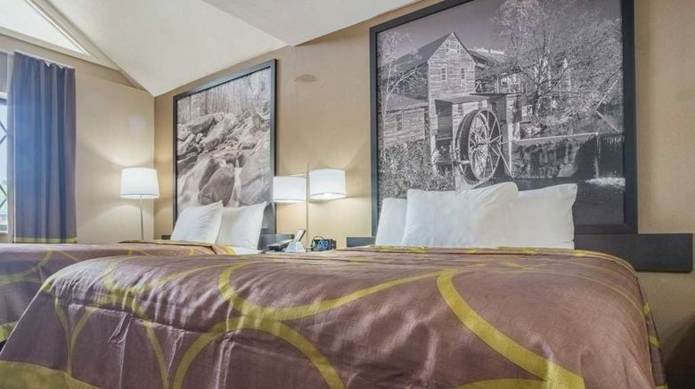 <b>Super 8 Downtown Gatlinburg Conv Ctr Room</b>. Images powered by <a href="https://iceportal.shijigroup.com/" title="IcePortal" target="_blank">IcePortal</a>.
