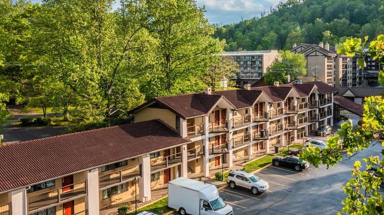 <b>Super 8 Downtown Gatlinburg Conv Ctr Exterior</b>. Images powered by <a href="https://iceportal.shijigroup.com/" title="IcePortal" target="_blank">IcePortal</a>.