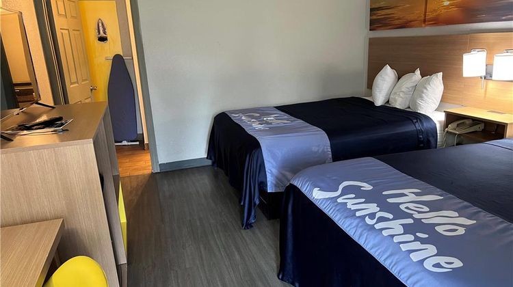 Days Inn Des Moines-West Clive Room