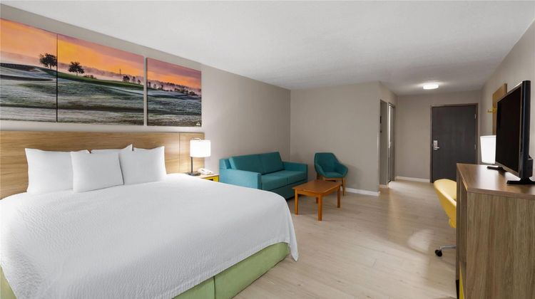 Days Inn & Suites Seaford Room