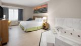Days Inn & Suites Seaford Suite