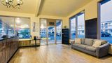 Travelodge Aberdeen Lobby